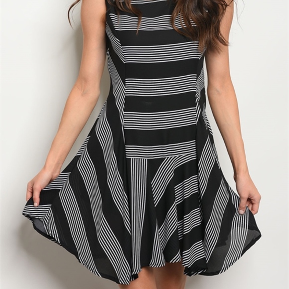 Black White Striped Flared Mini Midi Dress - Picture 4 of 5